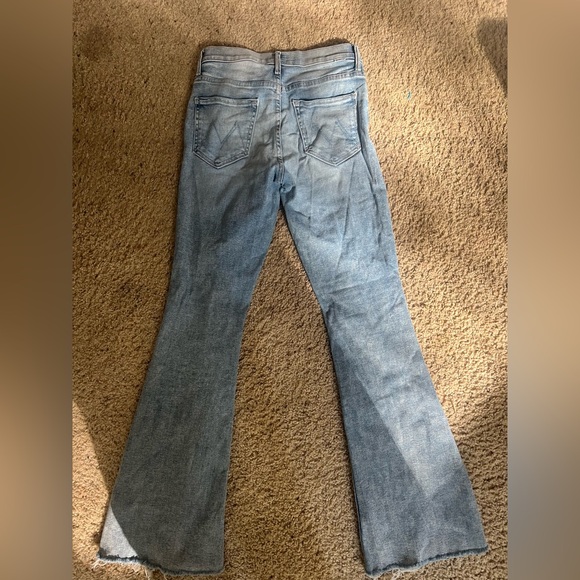 Mother Weekender Fray Jeans - Picture 2 of 5